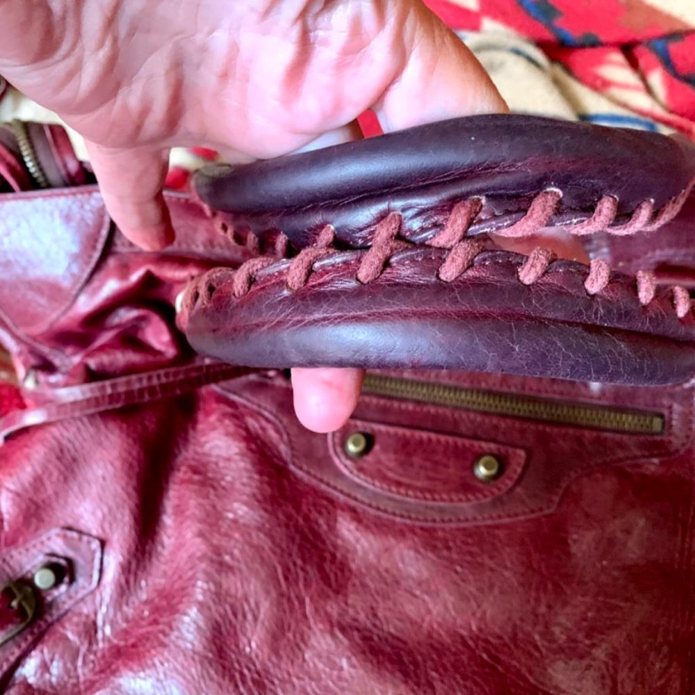 Balenciaga: 2005 Bordeaux CHEVRE Leather City Handbag! PRE-OWNED - TPF CeeJay - Picture 4 of 13